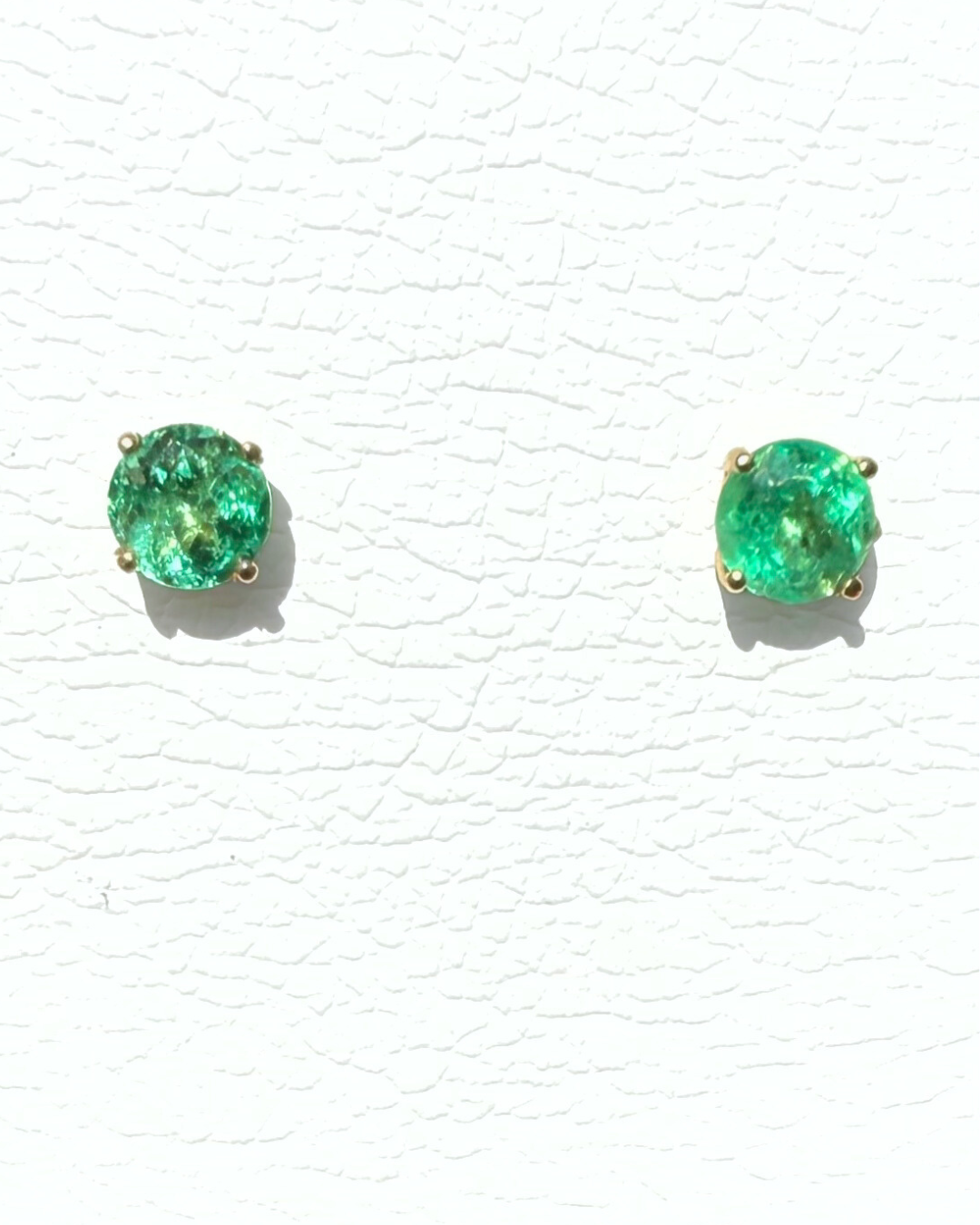 Aretes de Esmeralda Corte Redondo con Diamantes